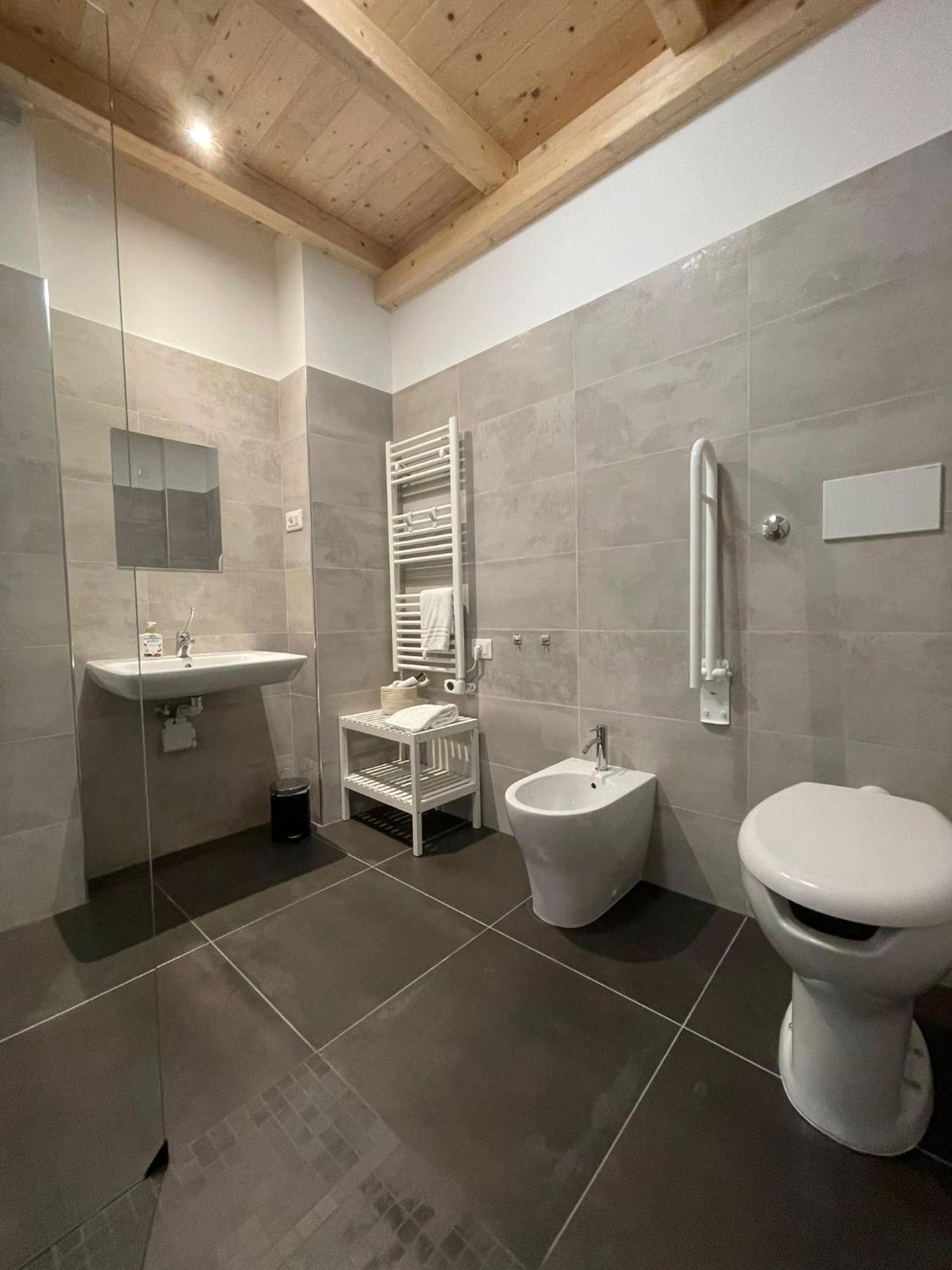 Aloe Comfort Rooms بيسكارا المظهر الخارجي الصورة
